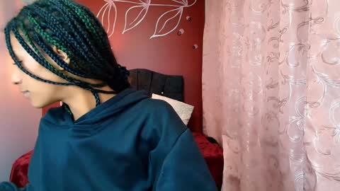 Snapshot of zia_green chatting on January 2025 07:13:02 PM Zia Green online show from January 2025 07:13:02 PM