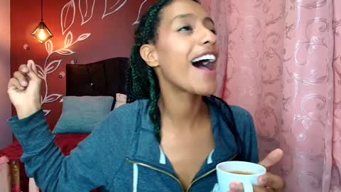 Snapshot of zia_green chatting on January 2025 03:26:01 PM Zia Green online show from January 2025 03:26:01 PM