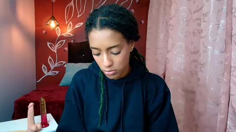 Snapshot of zia_green chatting on January 2025 12:03:02 PM Zia Green online show from January 2025 12:03:02 PM