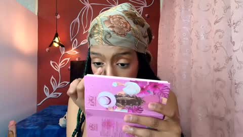 Snapshot of zia_green chatting on January 2025 08:33:01 PM Zia Green online show from January 2025 08:33:01 PM