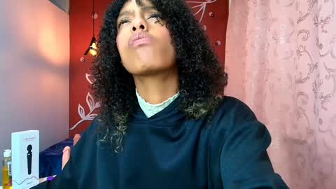 Snapshot of zia_green chatting on January 2025 12:07:02 PM Zia Green online show from January 2025 12:07:02 PM