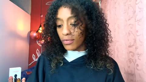 Snapshot of zia_green chatting on January 2025 12:16:01 PM Zia Green online show from January 2025 12:16:01 PM