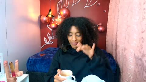 Snapshot of zia_green chatting on January 2025 03:30:02 PM Zia Green online show from January 2025 03:30:02 PM