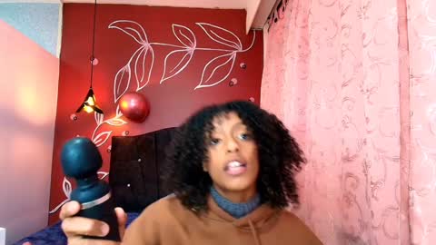 Snapshot of zia_green chatting on January 2025 03:04:02 PM Zia Green online show from January 2025 03:04:02 PM