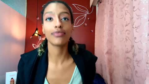 Snapshot of zia_green chatting on January 2025 03:19:01 PM Zia Green online show from January 2025 03:19:01 PM