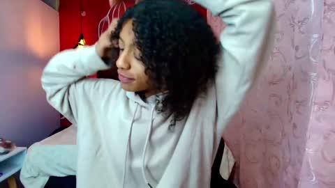 Snapshot of zia_green chatting on February 2025 05:01:01 AM Zia Green online show from February 2025 05:01:01 AM