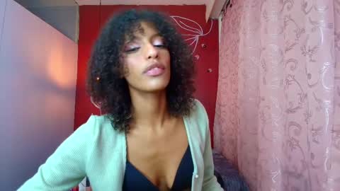 Snapshot of zia_green chatting on February 2025 01:17:02 PM Zia Green online show from February 2025 01:17:02 PM