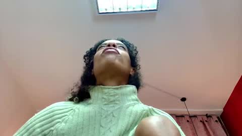 Snapshot of zia_green chatting on March 2025 08:07:01 AM Zia Green online show from March 2025 08:07:01 AM