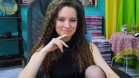 Snapshot of zianichols chatting on February 2025 01:55:02 PM zianichols online show from February 2025 01:55:02 PM