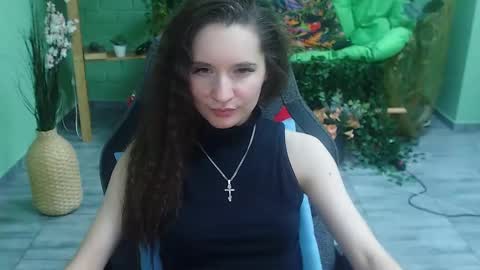 Snapshot of zianichols chatting on February 2025 11:41:02 PM zianichols online show from February 2025 11:41:02 PM