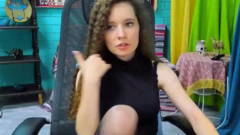 Snapshot of zianichols chatting on February 2025 08:36:01 PM zianichols online show from February 2025 08:36:01 PM