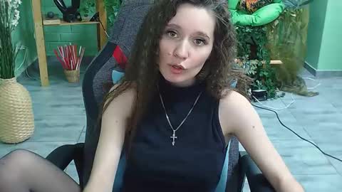 Snapshot of zianichols chatting on February 2025 09:04:01 PM zianichols online show from February 2025 09:04:01 PM