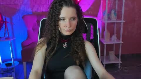 Snapshot of zianichols chatting on March 2025 10:41:01 AM zianichols online show from March 2025 10:41:01 AM