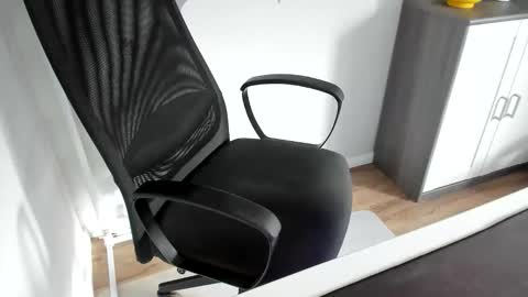 ziemlichflutschig online show from September 2025 01:57:02 PM