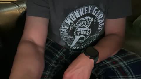 Snapshot of zimmy22 chatting on April 2026 09:53:01 AM Zimmy22 online show from April 2026 09:53:01 AM