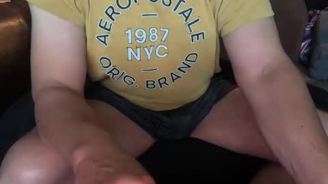 Snapshot of zimmy22 chatting on April 2026 09:48:02 AM Zimmy22 online show from April 2026 09:48:02 AM