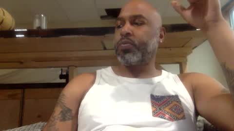 Snapshot of zionlion22 chatting on December 2024 03:03:01 PM zionlion22 online show from December 2024 03:03:01 PM