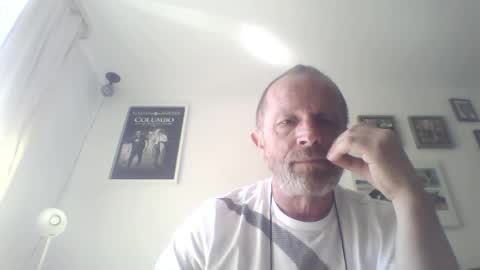 Snapshot of zippi55 chatting on April 2026 09:40:02 AM Zippi online show from April 2026 09:40:02 AM