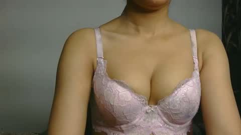 Snapshot of ziyaa_1 chatting on October 2025 04:02:01 AM Ziyaa online show from October 2025 04:02:01 AM