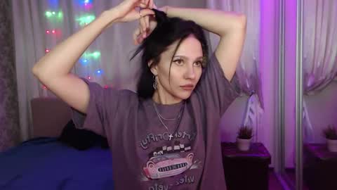 Zlata online show from November 2025 01:00:02 PM