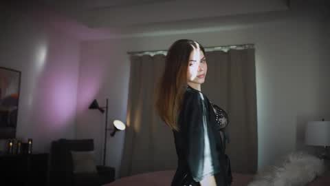 Snapshot of zlicious chatting on March 2026 09:52:02 PM Zara Join next live at 5PM EST online show from March 2026 09:52:02 PM