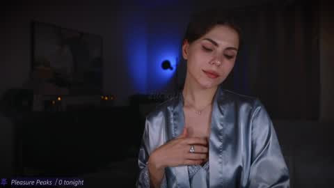 Snapshot of zlicious chatting on April 2026 10:21:02 PM Zara Join next live at 5PM EST online show from April 2026 10:21:02 PM