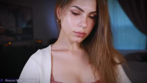 Snapshot of zlicious chatting on May 2026 11:31:01 PM Zara Join next live at 5PM EST online show from May 2026 11:31:01 PM