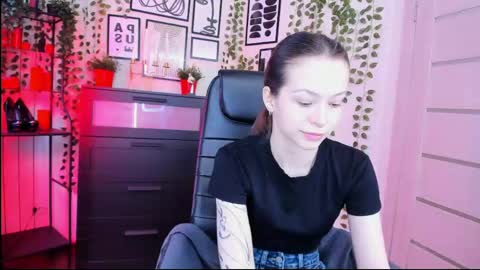 Snapshot of zoay_zoay chatting on May 2026 11:39:01 AM Zoay online show from May 2026 11:39:01 AM