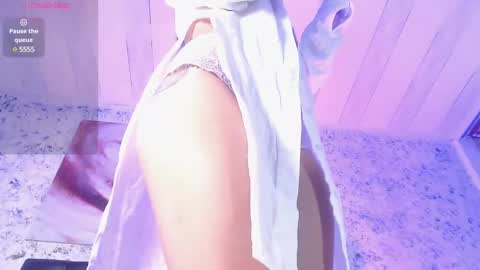 Snapshot of zoe_babygiirl chatting on February 2025 04:36:01 PM Salome online show from February 2025 04:36:01 PM