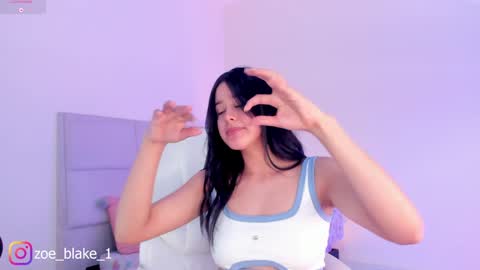 Zoe online show from January 2025 07:49:01 PM