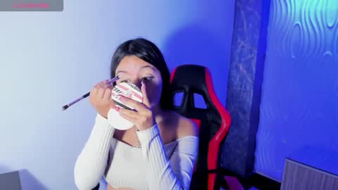 Z O E online show from October 2025 09:24:02 PM