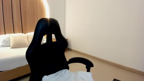 Snapshot of zoe_danae_ chatting on March 2026 12:12:01 PM Zoe online show from March 2026 12:12:01 PM