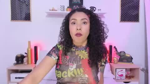 Zoe Gruber online show from October 2025 06:31:01 PM