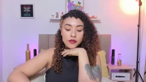 Zoe Gruber online show from November 2025 01:15:01 AM