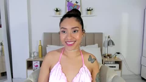 Snapshot of zoe_gruber chatting on May 2026 11:23:04 PM Zoe Gruber online show from May 2026 11:23:04 PM