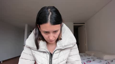 ZOE online show from December 2024 09:09:02 PM