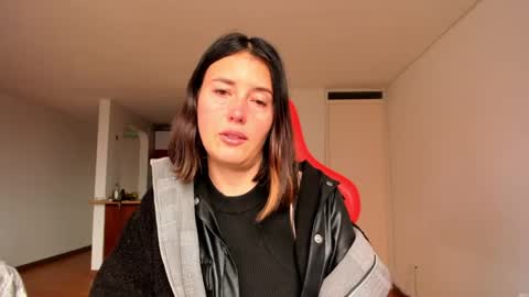 ZOE online show from February 2025 10:37:02 PM