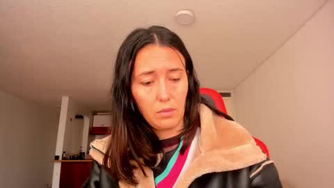 ZOE online show from November 2025 09:15:01 PM