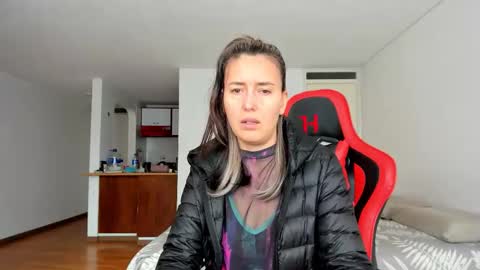 Snapshot of zoe_jeane_beker chatting on February 2026 08:27:01 PM ZOE online show from February 2026 08:27:01 PM