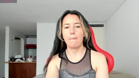 Snapshot of zoe_jeane_beker chatting on July 2026 06:55:01 PM ZOE online show from July 2026 06:55:01 PM