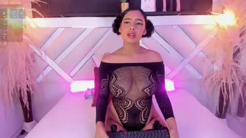 Snapshot of zoe_johnsonn1 chatting on April 2026 09:56:01 PM Zoey online show from April 2026 09:56:01 PM