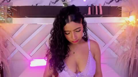 Snapshot of zoe_johnsonn1 chatting on April 2026 09:45:01 PM Zoey online show from April 2026 09:45:01 PM