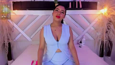 Snapshot of zoe_johnsonn1 chatting on April 2026 10:10:01 PM Zoey online show from April 2026 10:10:01 PM