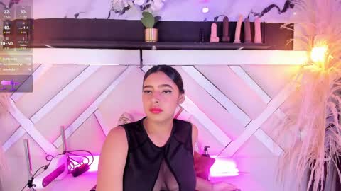 Snapshot of zoe_johnsonn1 chatting on April 2026 11:29:02 PM Zoey online show from April 2026 11:29:02 PM