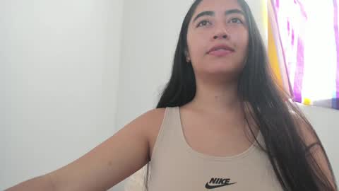 Snapshot of zoe_jones7 chatting on January 2025 05:45:01 PM zoe_jones7 online show from January 2025 05:45:01 PM