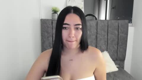 Snapshot of zoe_jones7 chatting on September 2025 03:18:02 AM zoe_jones7 online show from September 2025 03:18:02 AM