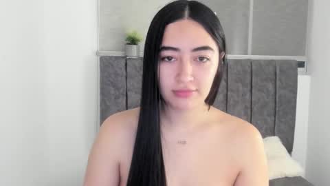 Snapshot of zoe_jones7 chatting on October 2025 05:19:01 AM zoe_jones7 online show from October 2025 05:19:01 AM