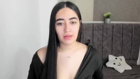 zoe_jones7 online show from December 2025 03:05:01 AM