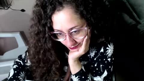 Snapshot of zoe_koller chatting on January 2026 11:07:01 PM Zoe Koller online show from January 2026 11:07:01 PM