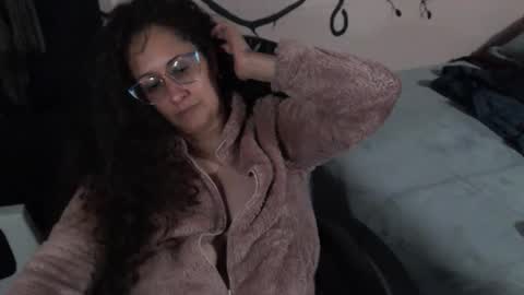Snapshot of zoe_koller chatting on April 2026 01:42:02 AM Zoe Koller online show from April 2026 01:42:02 AM